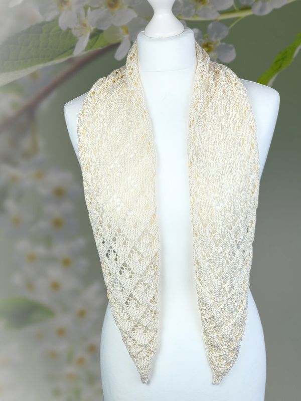 Knitting pattern IVORY GLOW