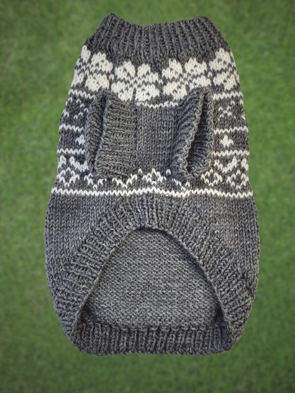Knitting pattern NORDIC WOOF