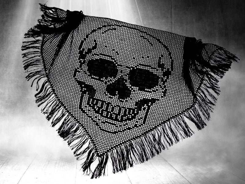 Crochet Pattern BLACK SKULL – Scarf with Skull Motif | Jollyknits