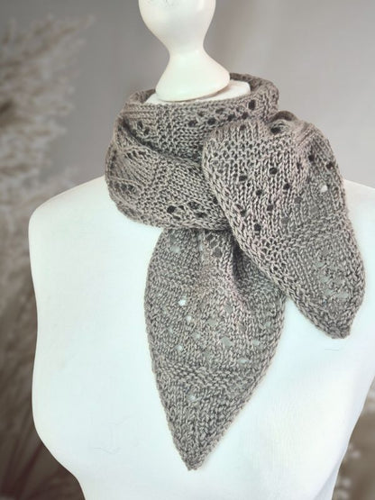 Strickanleitung RIB GLOW - Stimmungsvoller Skinny-Schal, Anwendungsbeispiel