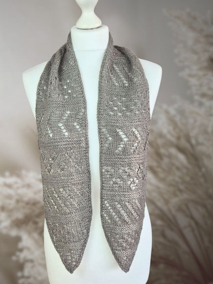 Strickanleitung RIB GLOW - Stimmungsvoller Skinny-Schal, Anwendungsbeispiel